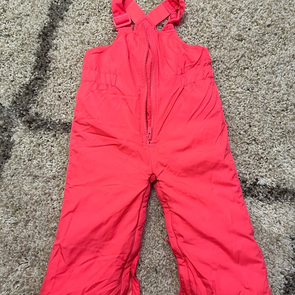 GAP Kids Pink Snow Bib size 2T
Unisex